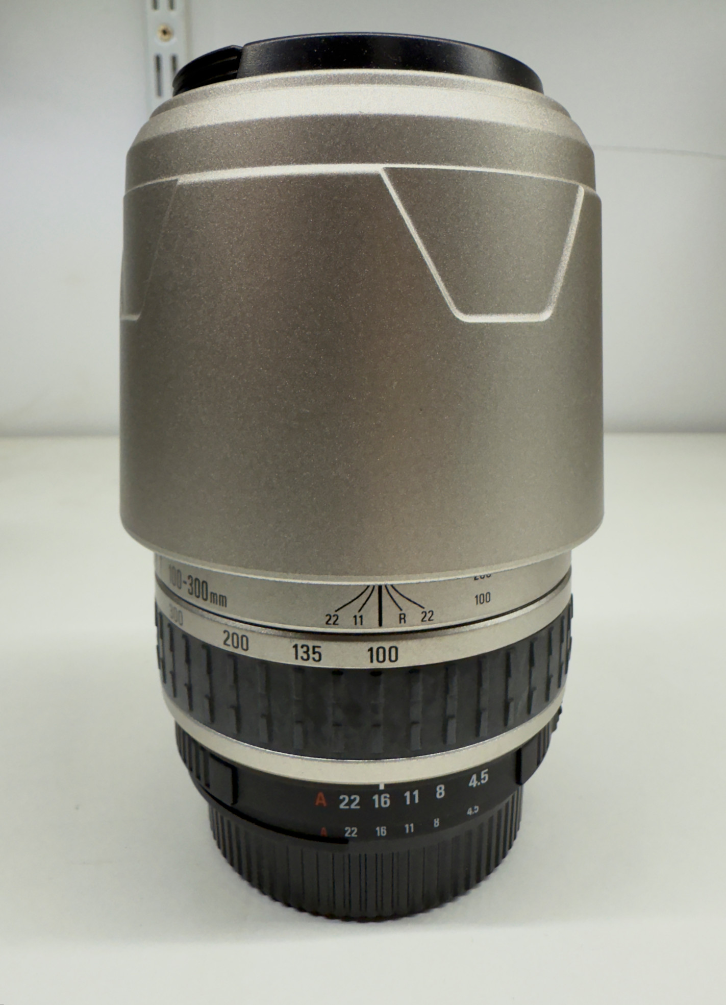 Sigma 100-300mm 1:4.5